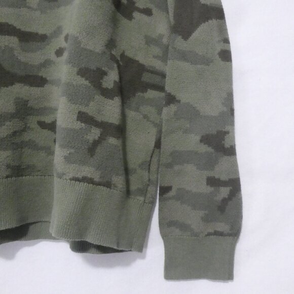 GAP KIDS - medium | Olive Green Camo / Camoflage Sweater - Picture 8 of 14